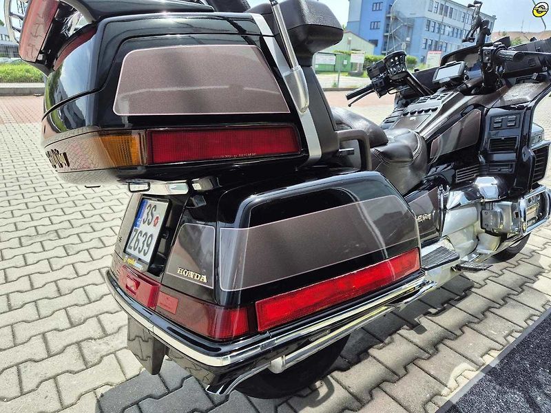Honda GL 1500 Gold Wing SE (1993) - fotka 15 z 24