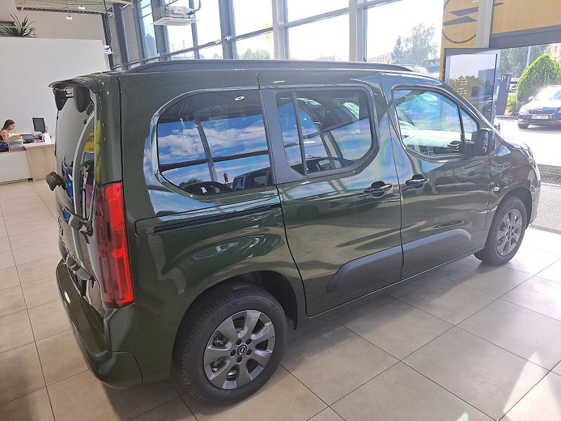 Opel Combo (2026) L1Edition Plus 110k benzin MT6 - fotka 6 z 24
