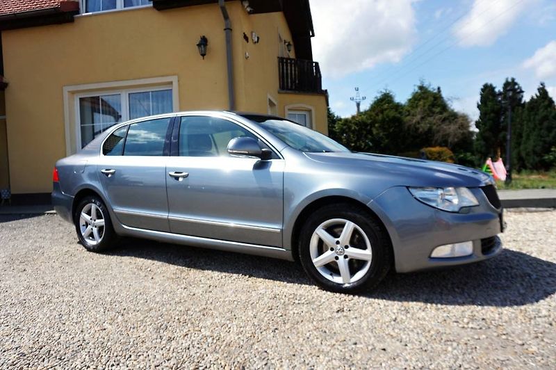 Škoda Superb (2008) ELEGANCE 2,0 TDI 125 kW - fotka 2 z 45