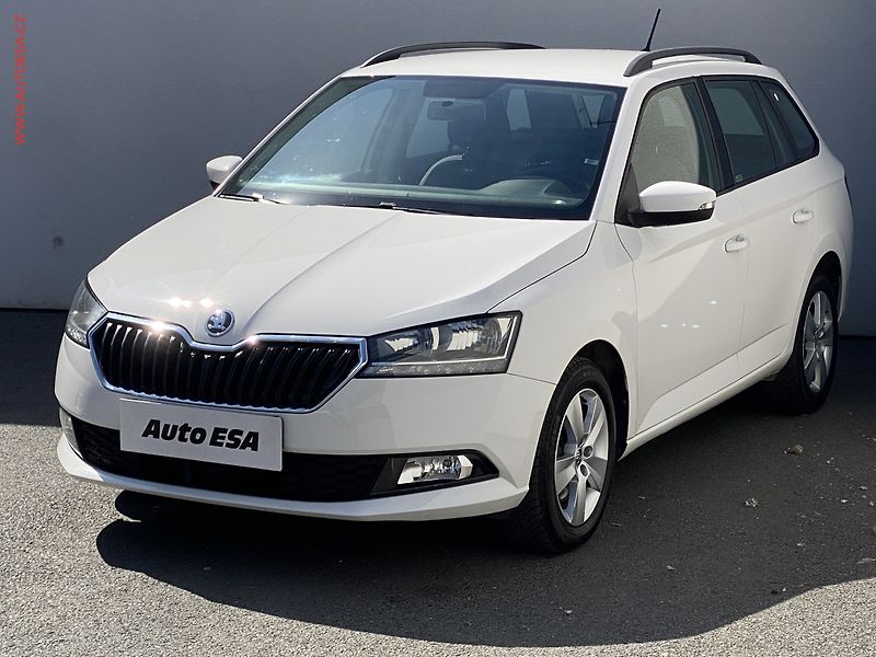 Škoda Fabia (2020) 1.0 TSi, ČR, Ambition, park - fotka 3 z 16