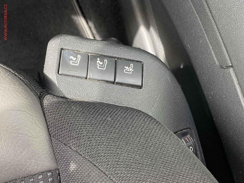 Citroën C4 Picasso (2016) 2.0HDi, ČR, Exclusive, AT - fotka 15 z 20