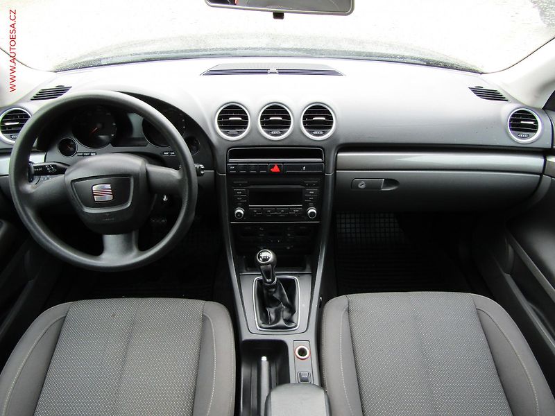 Seat Exeo (2010) 2.0 TDi, ČR, autoAC - fotka 8 z 14