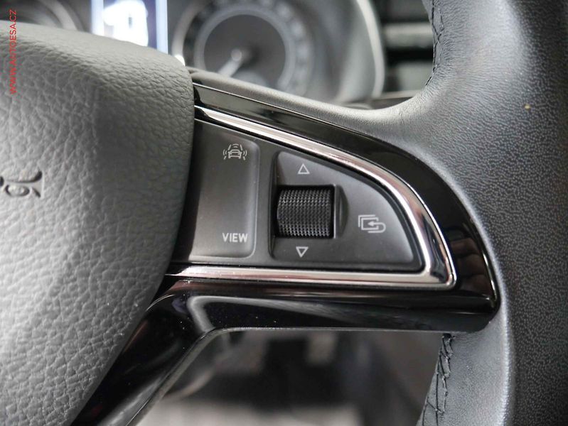 Škoda Kamiq (2019) 1.0TSI, 2.maj,ČR, DSG, navi - fotka 17 z 22