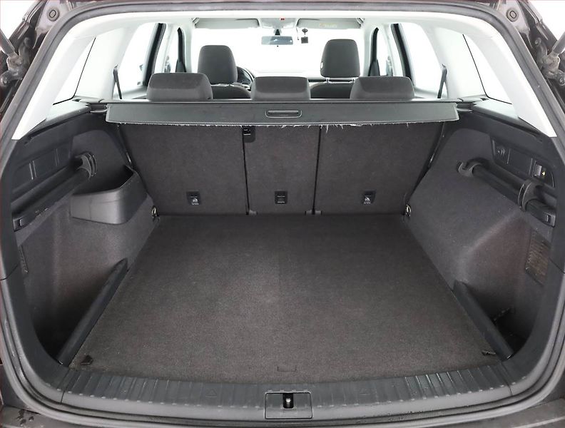 Škoda Kodiaq (2019) Ambition Plus 1.5 TSI, Automat - fotka 18 z 18