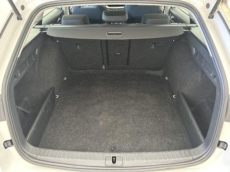 Škoda Octavia 1.5 TSI Ambition - fotka 25 z 25