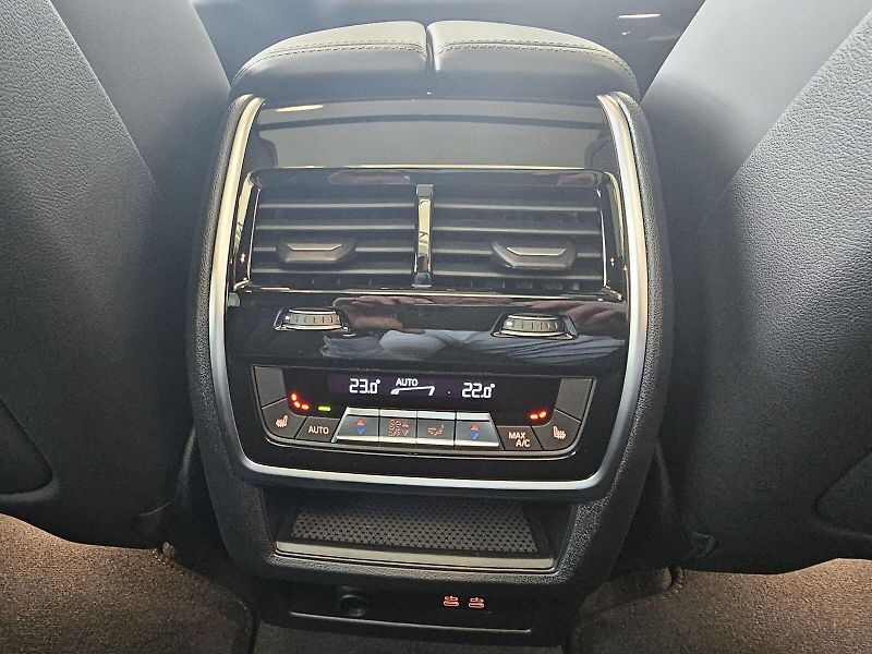BMW X5 xDrive30d - fotka 21 z 38