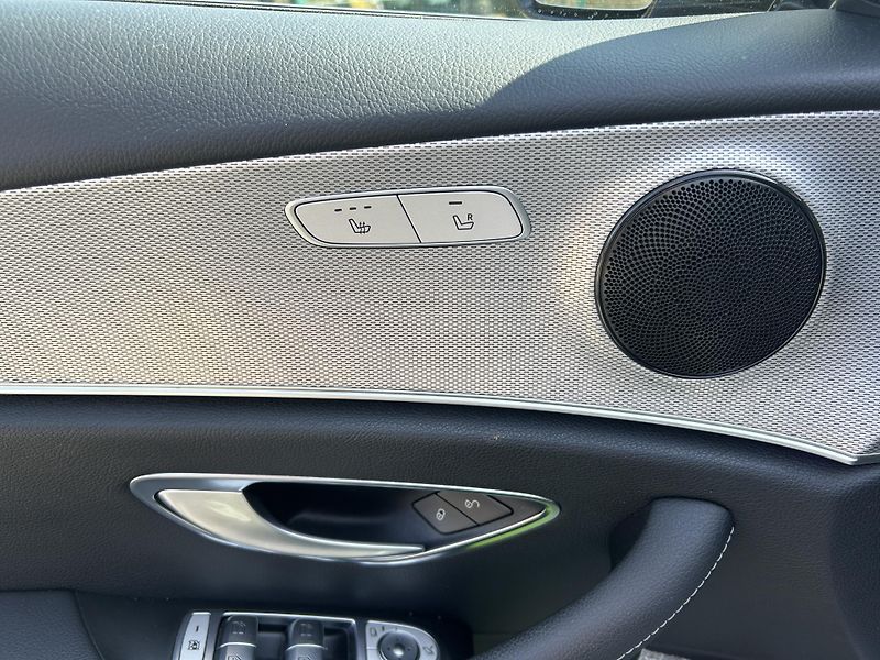 Mercedes-Benz Třídy E E 350d 190kW nové v ČR 58639km - fotka 28 z 61