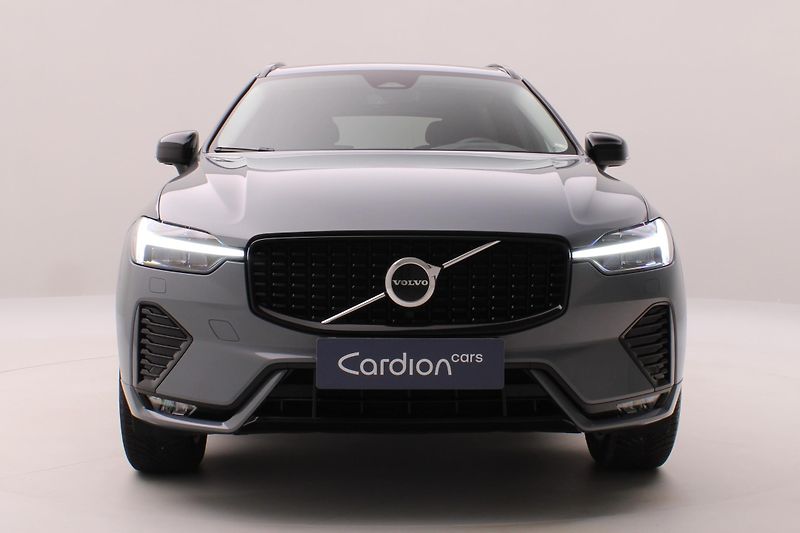Volvo XC60 B4 AWD DARK PLUS AUT REZERVACE - fotka 15 z 48