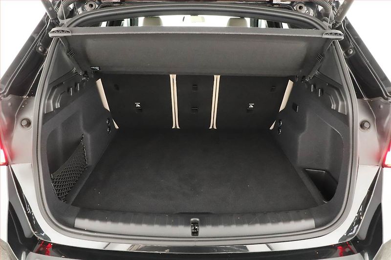 BMW X1 (2024) xDrive30e - fotka 19 z 20