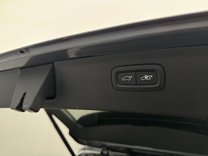 Volvo XC90 D5 AWD INSCRIPTION AUT CZ - fotka 6 z 36