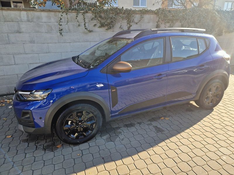 Dacia Sandero (2026) Stepway Extreme Eco-G 120 - fotka 1 z 3
