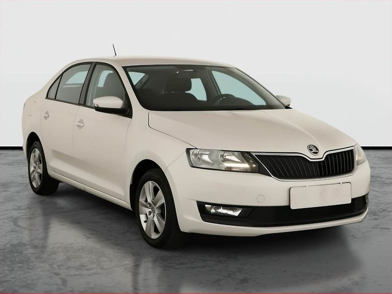 Škoda Rapid (2018) 1.0 TSI, Park. senzory - fotografie inzerátu