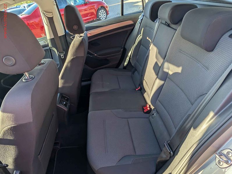 Volkswagen Golf (2016) 1.2 TSi, 2.maj,ČR - fotka 10 z 18