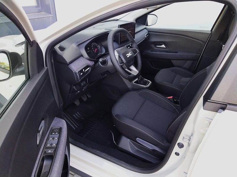 Dacia Jogger Expression Eco-G 120 5 míst - fotka 4 z 14