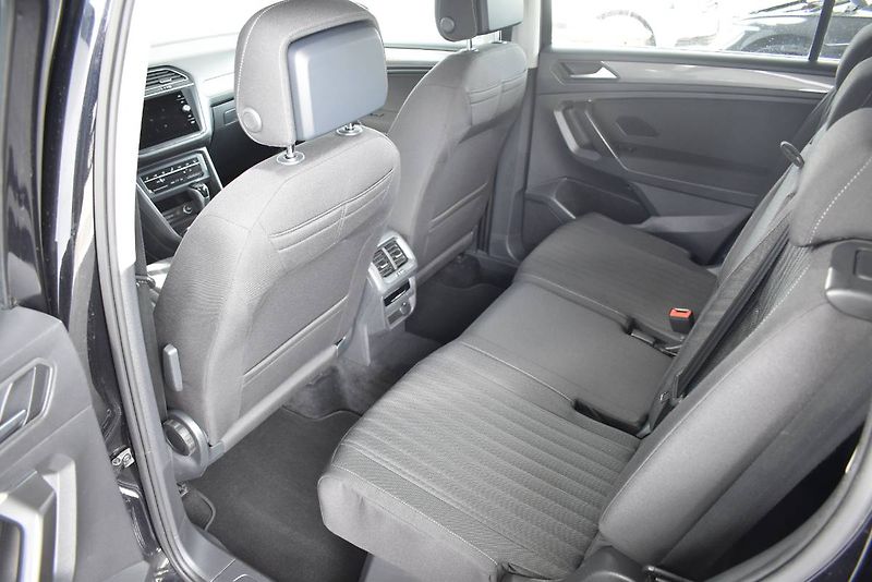 Volkswagen Tiguan Allspace (2022) 2.0TDI 110kW DSG,7 míst,tažné - fotka 14 z 25