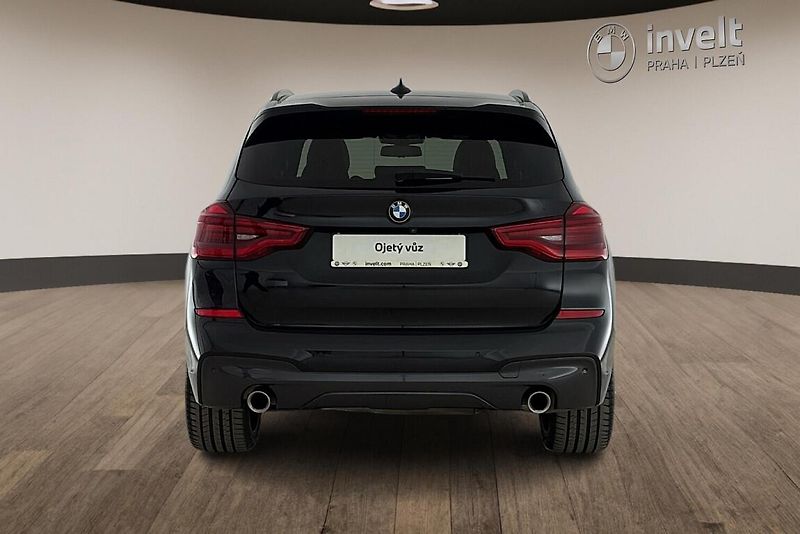 BMW X3 xDrive30d - fotka 4 z 24