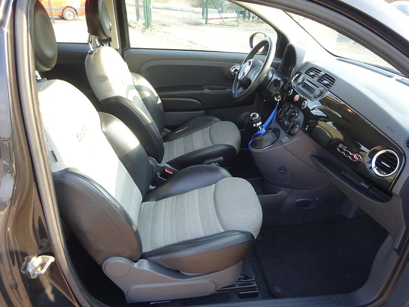 Fiat 500 (2013) 1.2i 51kW Cabrio Lounge - fotka 8 z 28