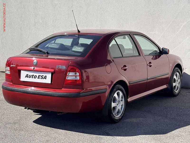 Škoda Octavia (2004) 1.6i, ČR, Klima - fotka 6 z 13