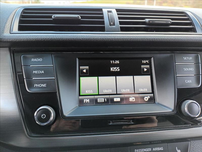 Škoda Fabia 1,2 TSI,81KW,SERVIS,KOLA,VÝHŘE - fotka 38 z 47
