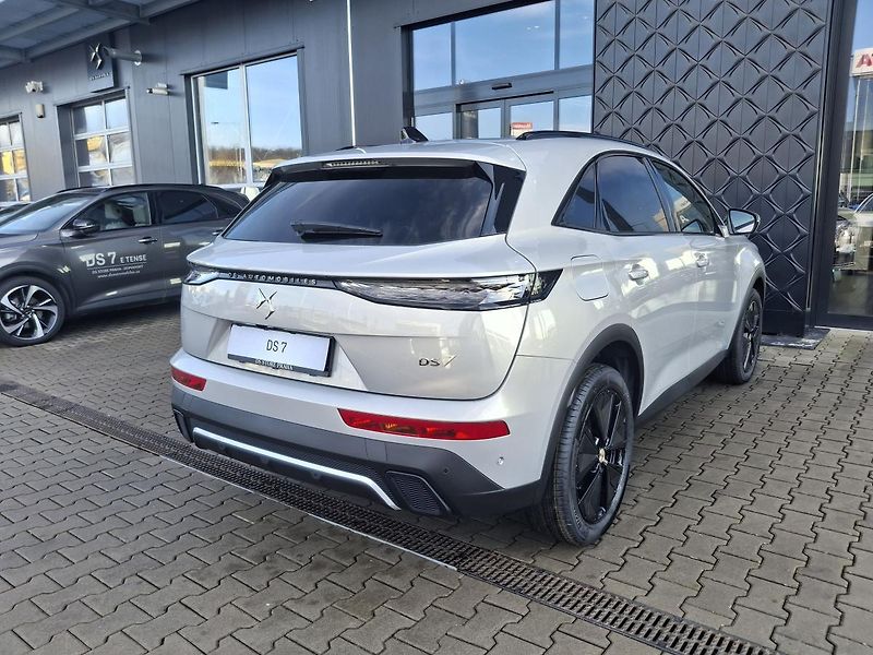 DS Automobiles DS7 (2026) PERFORMANCE LINE 1.5 BlueHDi - fotka 22 z 22