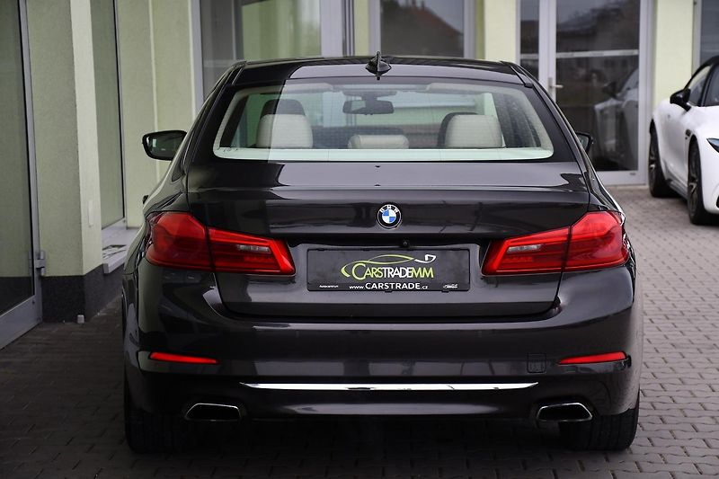 BMW Řada 5 540i xD LUXURY LINE HUD - fotka 10 z 35