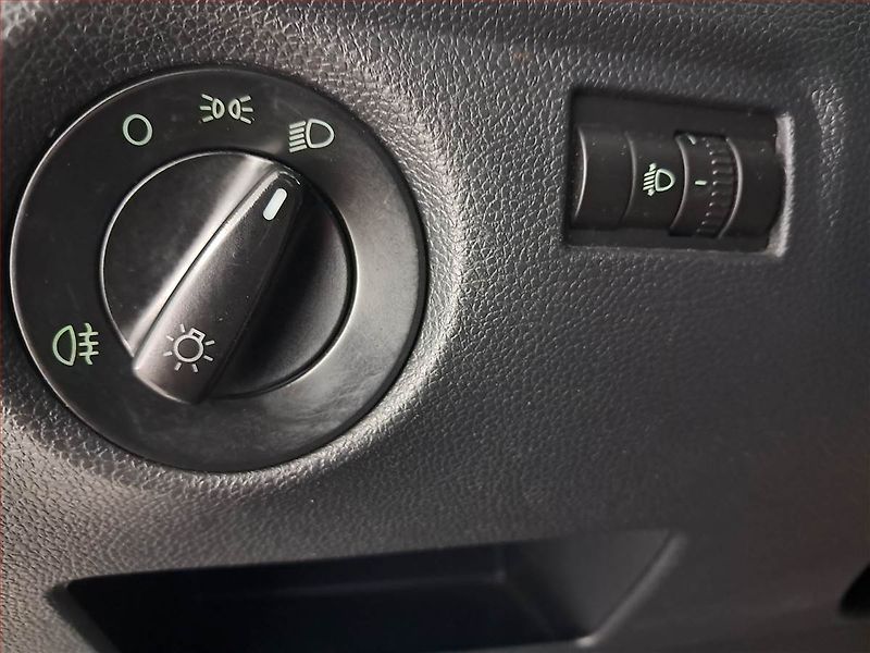 Škoda Roomster (2007) Style 1.4 16V, nová STK - fotka 17 z 17