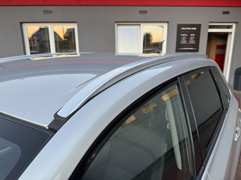 Suzuki Vitara (2017) 1.6i VVT LED Allgrip Kamera - fotka 45 z 50