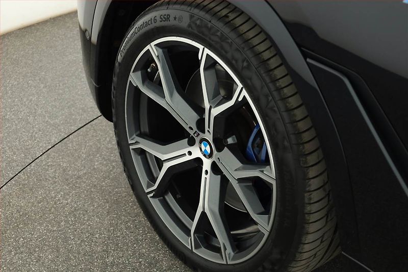 BMW X6 (2020) xDrive40i - fotka 19 z 19