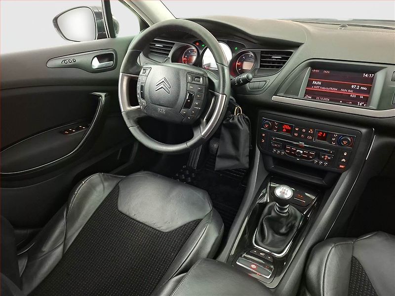 Citroën C5 (2011) 2.0 HDi, po STK, jezdí výborně - fotka 7 z 19