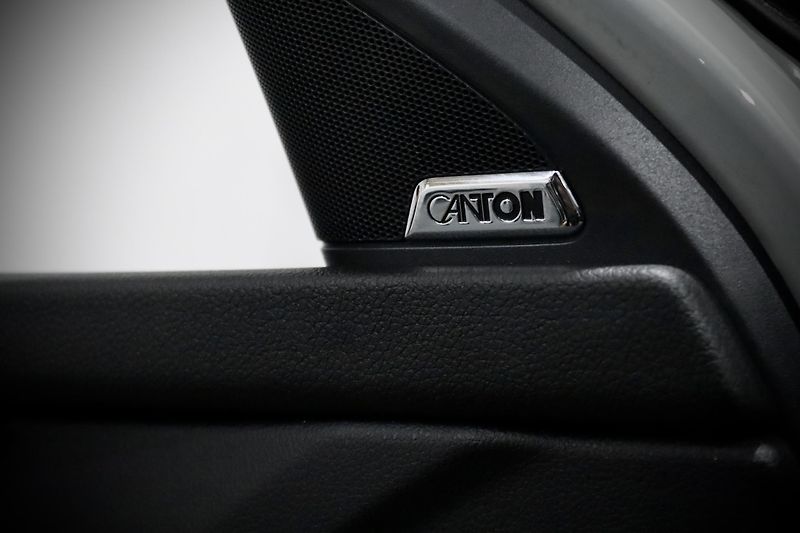Škoda Octavia 3 FL 2.0 TSI 180 kW DSG RS - fotka 41 z 43