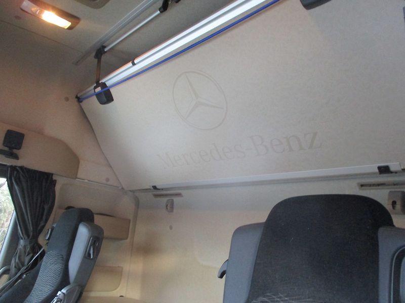 Mercedes-Benz Actros1848 GigaSpace LowDeck - fotka 22 z 46