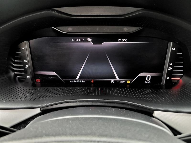 Škoda Kamiq 1,0 TSI,TFT,NAVI,VÝHŘEV,KLIMA - fotka 24 z 50