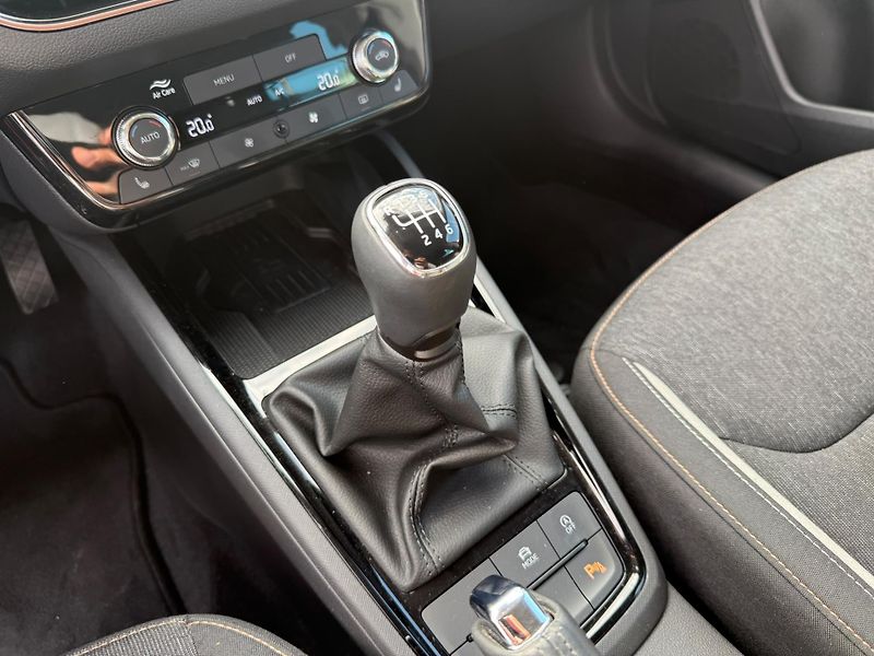 Škoda Scala Top Selection 1.0 TSI 85kW - fotka 19 z 24