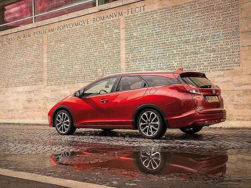 Honda Civic Tourer.
