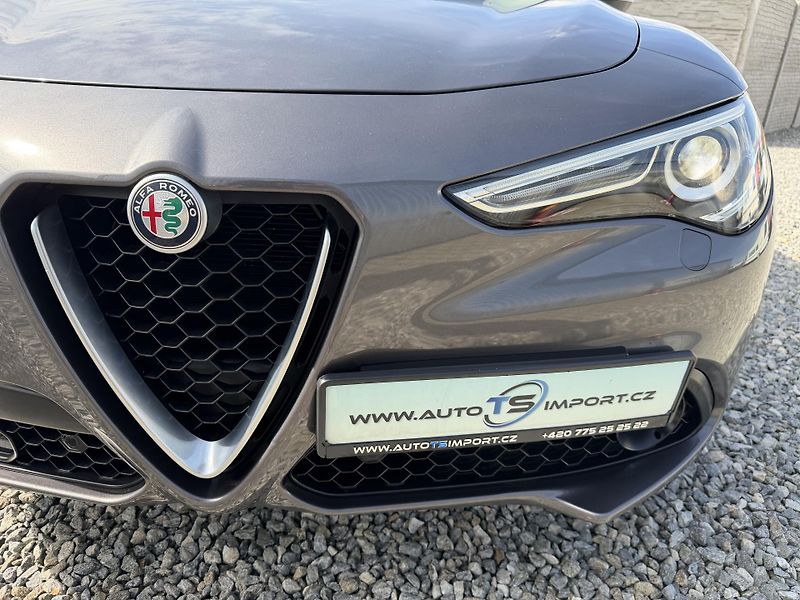 Alfa Romeo Stelvio 2.2JTDM Q4 4x4 210PS VELOCE 1A - fotka 77 z 167