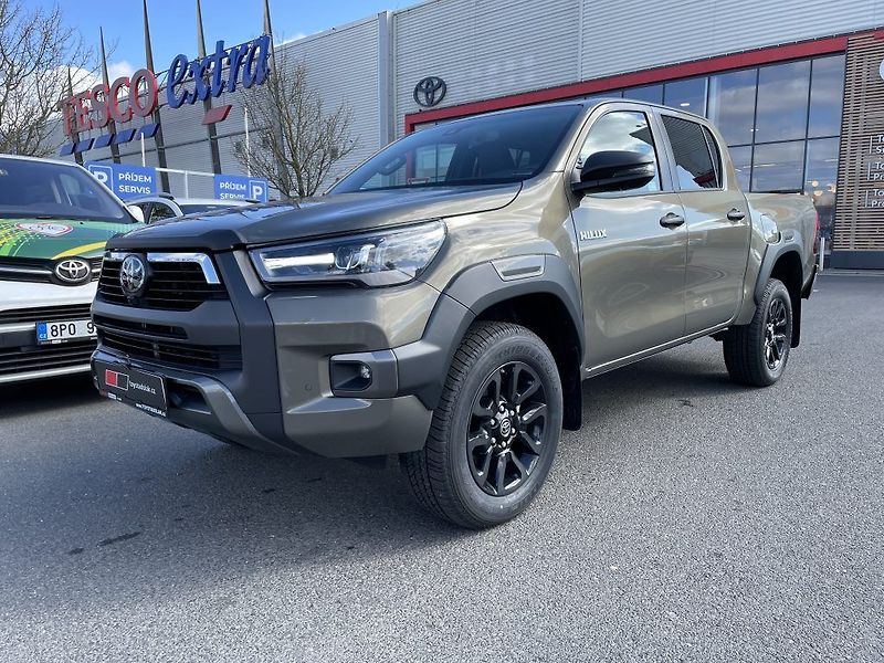 Toyota Hilux 2.8D Invincible ODBĚR 3/2027 - fotka 8 z 31