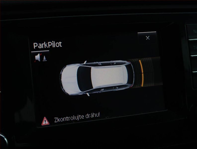 Škoda Octavia (2015) Elegance 2.0 TDI, Automat - fotka 17 z 18