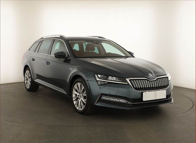Škoda Superb (2021) Laurin&Klement iV 1.4 TSI PHEV - fotografie inzerátu