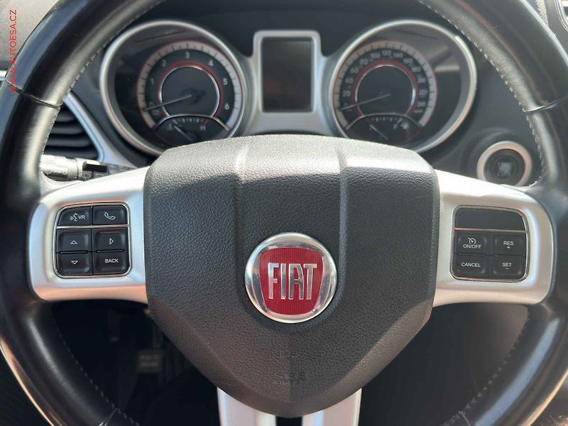 Fiat Freemont (2012) 2.0 M.Jet 4x4 7míst, AT - fotka 13 z 20