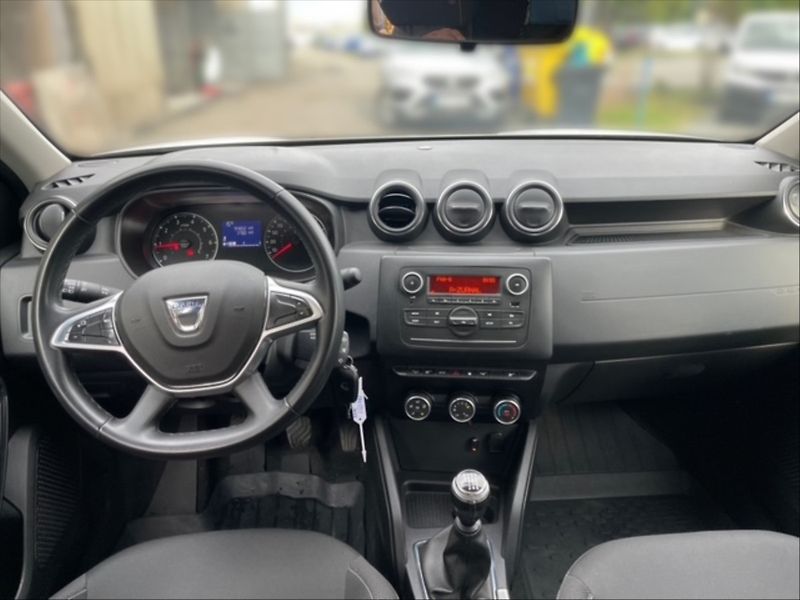 Dacia Duster 1,5 BDCI Comfort 4x4 - fotka 9 z 11