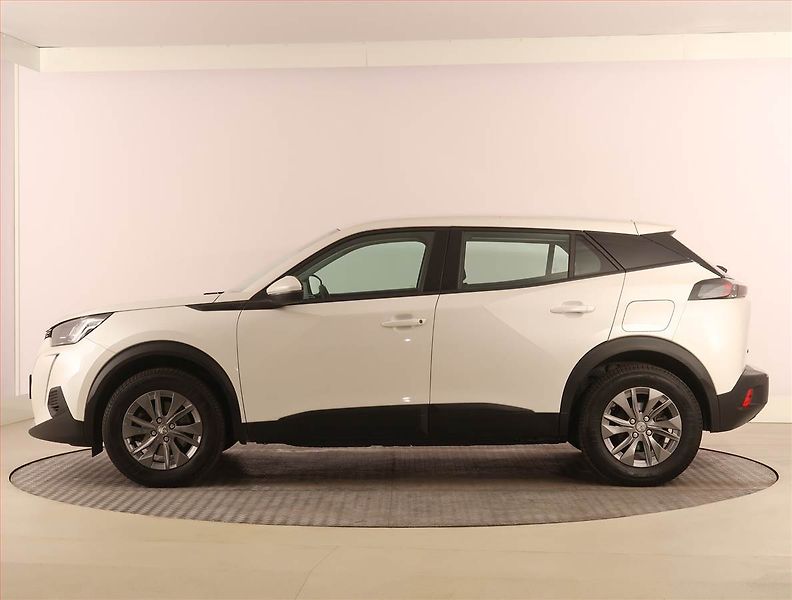 Peugeot 2008 (2021) Active 50 kWh, SoH 87% - fotka 3 z 23