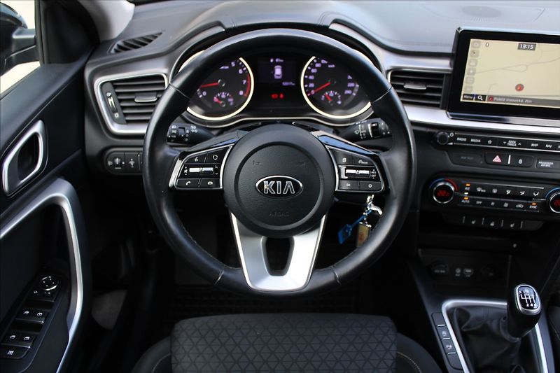 Kia Ceed 1,4 T-GDI  ČR,1.MAJ,EXCLUSIVE - fotka 10 z 33