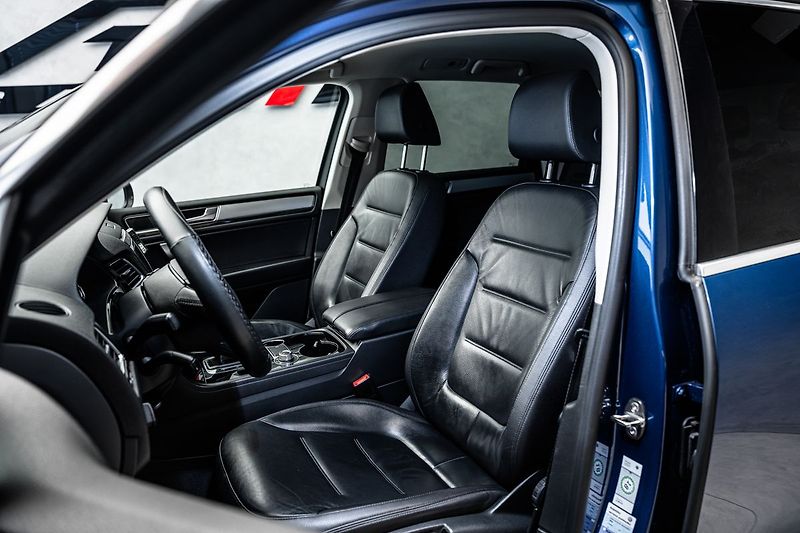 Volkswagen Touareg 3,0TDI Terrain Tech 4M DSG - fotka 5 z 23