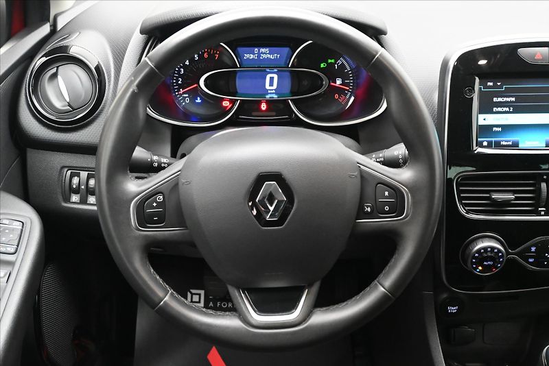 Renault Clio 0,9 TCE 66 kW Limited Záruka a - fotka 18 z 29