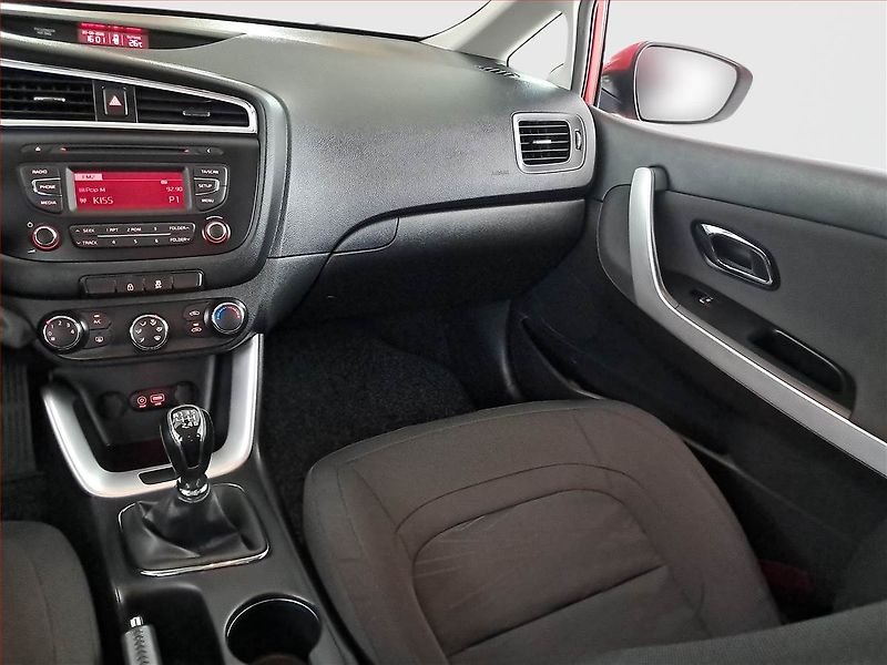 Kia Ceed (2017) 1.4 CVVT, Tempomat - fotka 8 z 17