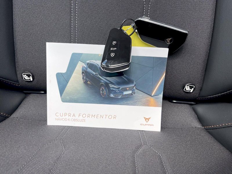Cupra Formentor (2024) 2.0 TDI 110 kW DSG 4Drive Basi - fotka 34 z 35