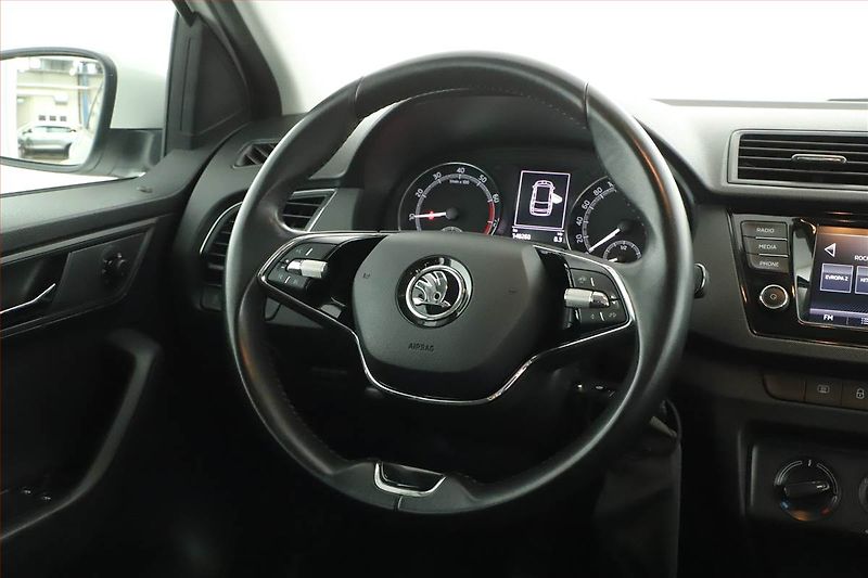 Škoda Fabia (2022) Ambition 1.0 TSI, ČR,1.maj - fotka 8 z 14