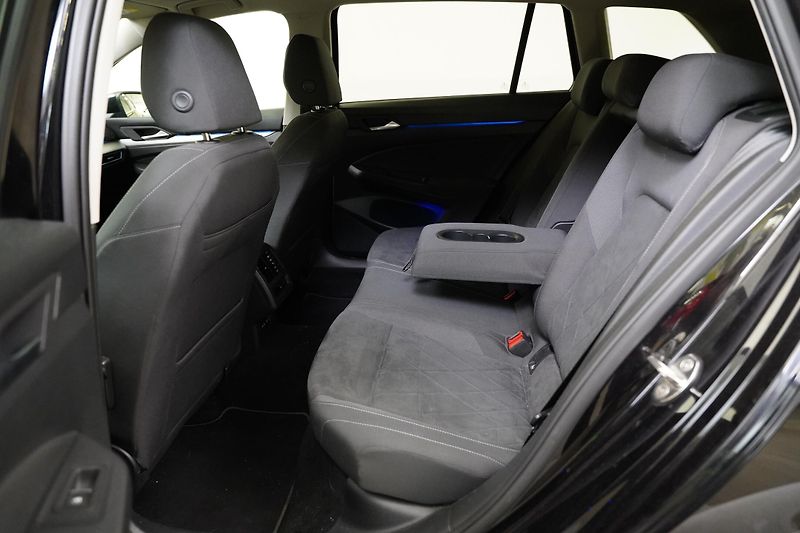 Volkswagen Golf - fotka 24 z 32