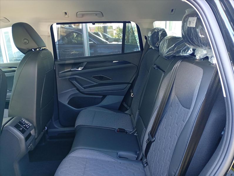 Volkswagen Tayron (2025) 1,5 eTSI 110 kW mHEV  People - fotka 17 z 17
