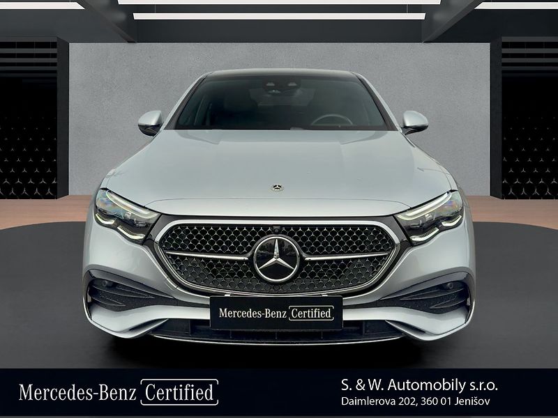 Mercedes-Benz Třídy E E 220 d 4MATIC AMG - fotka 2 z 39